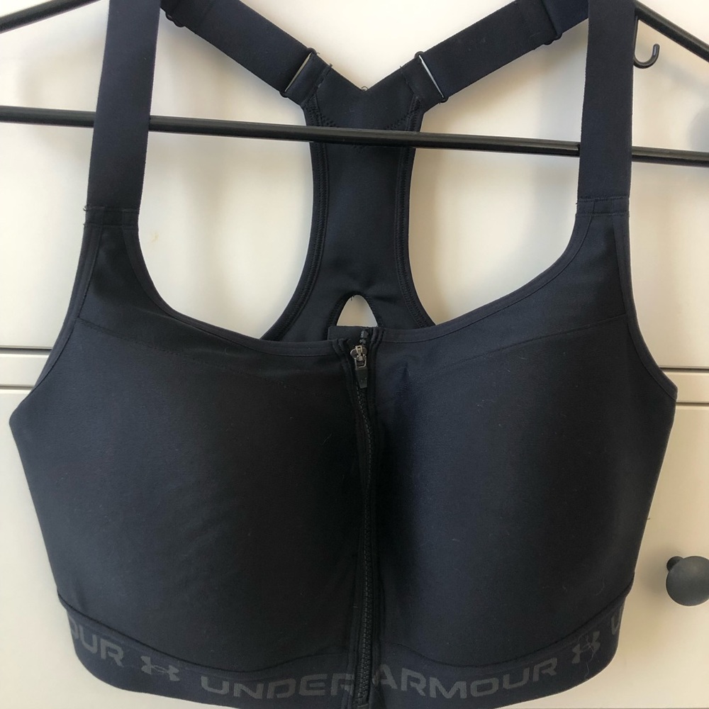 Under Armour Sports Bra-new! 38DD